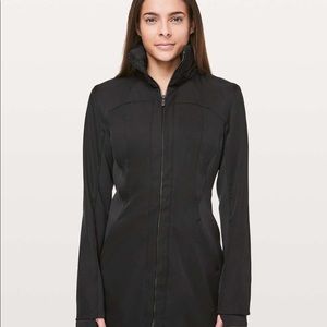 Lululemon like a glove jacket size 4